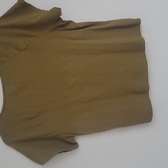 Madewell Olive Green V-Neck Short Sleeve Tee with Front Ruching - Picture 5 of 5